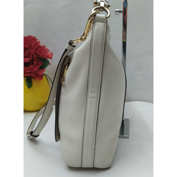 Coach Scout White Pebbled Leather Zipper Pockets Hobo Crossbody Bag - Picture 3 of 16